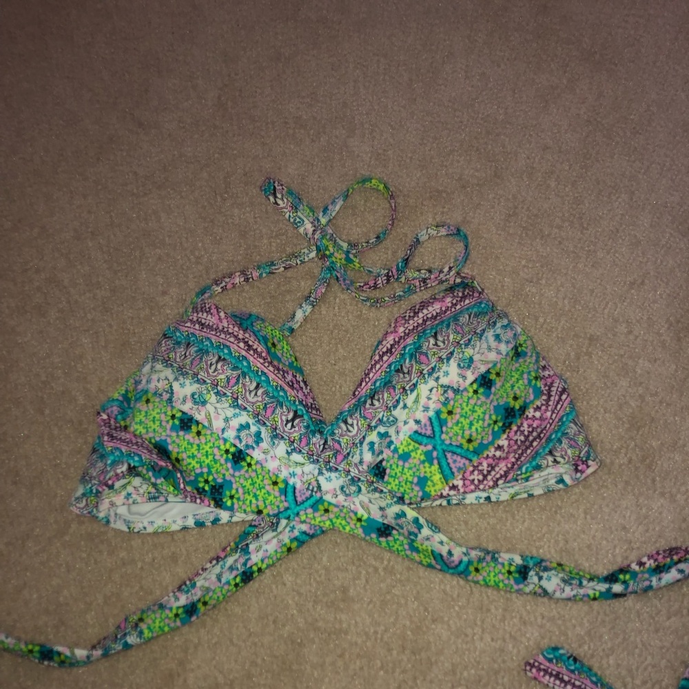 Victoria’s Secret Bikini top never worn